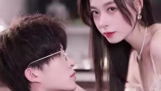 離婚后，夫人成了千億大佬(全集)