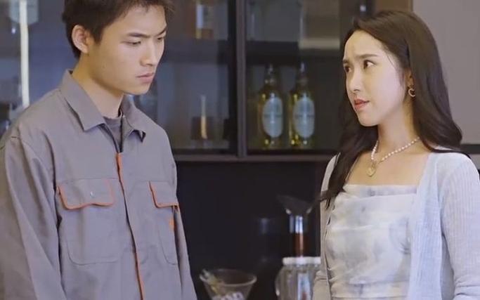 成為快遞員后，我有了七個(gè)老婆(全集)